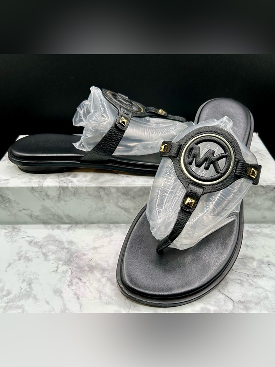 MICHAEL Michael Kors Shoes - MICHAEL MICHAEL KORS Aubrey Cutout Black Leather T-Strap Sandals. Size 8